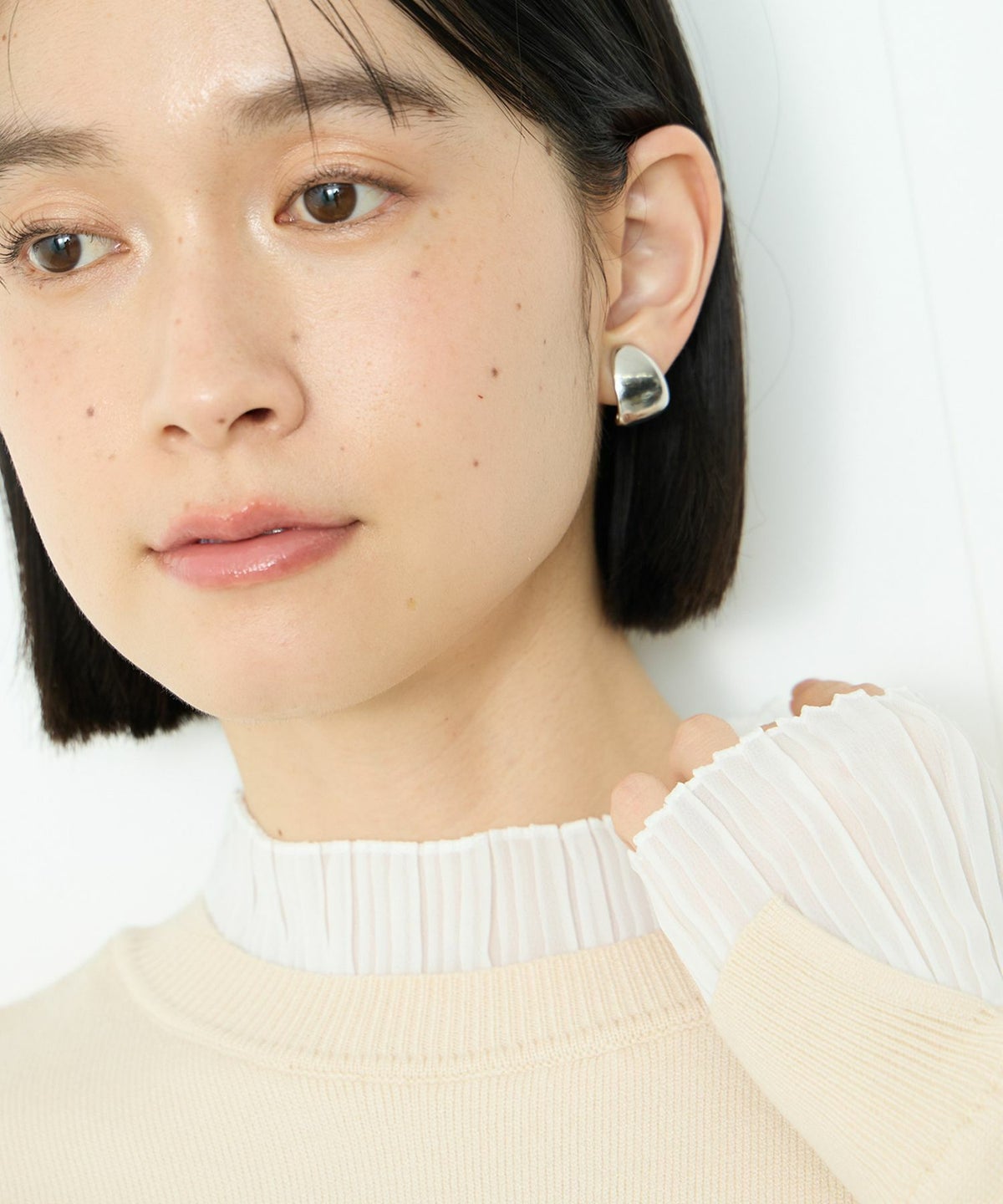  Idnes 襟プリーツドッキングニット レディース