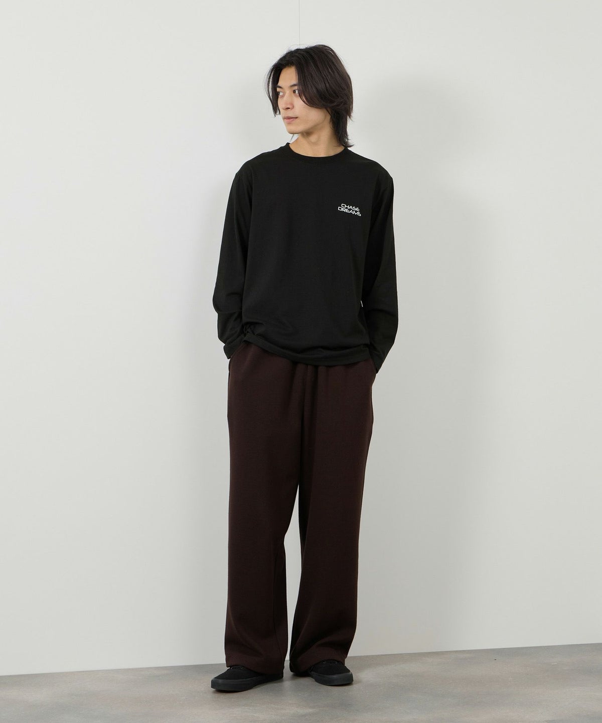 T-GRAPHICS ストリートロゴ長袖Tシャツ メンズ