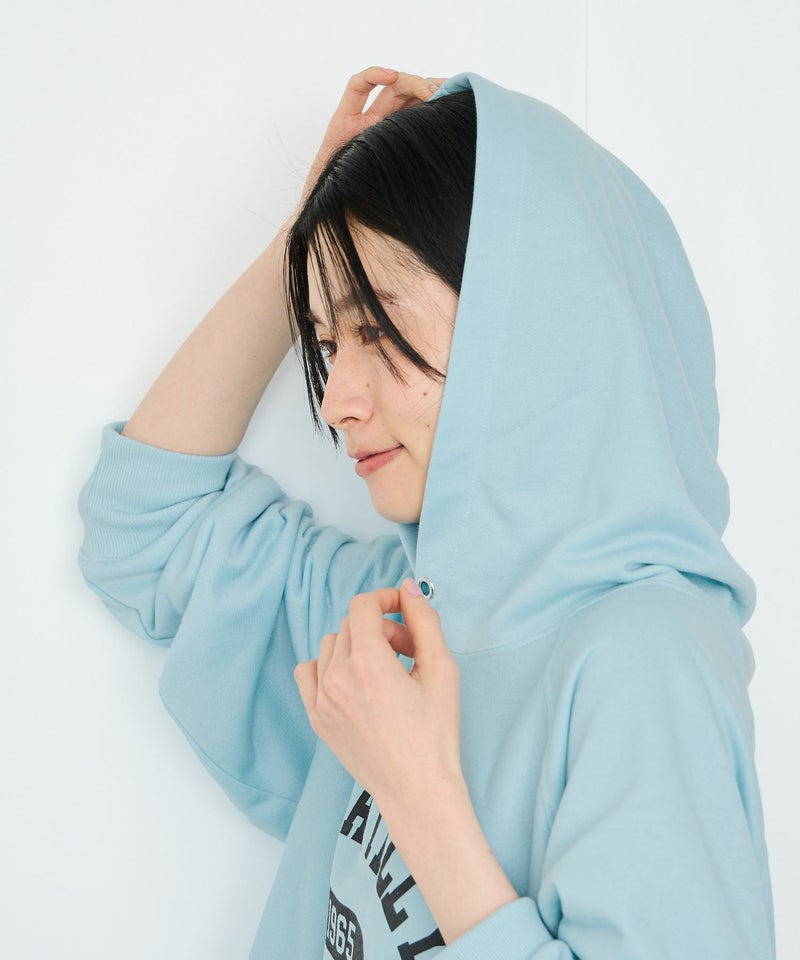 Idnes  CHANTILLY カレッジロゴオーバーサイズスウェットパーカー レディース商品画像-11