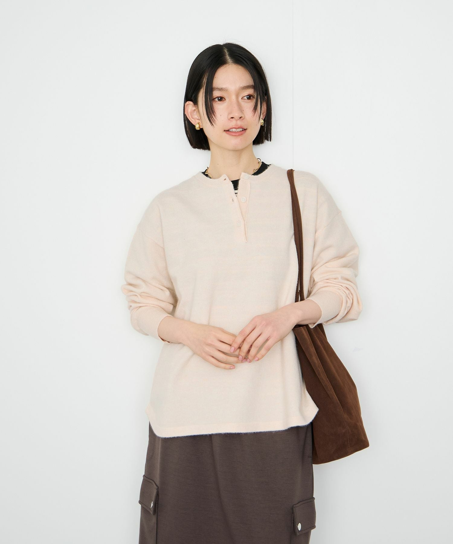 Idnes ヘンリーネックニット レディース