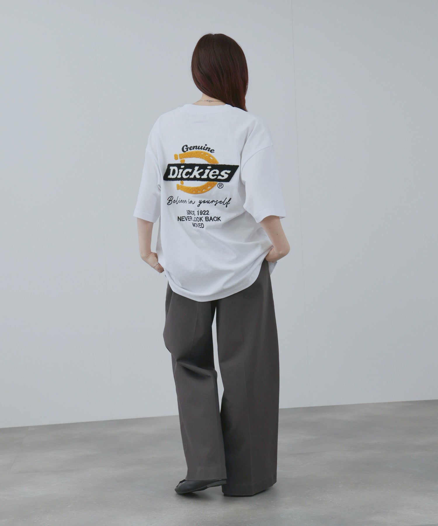 GENUINE Dickies バックロゴ刺繍Tシャツ メンズ