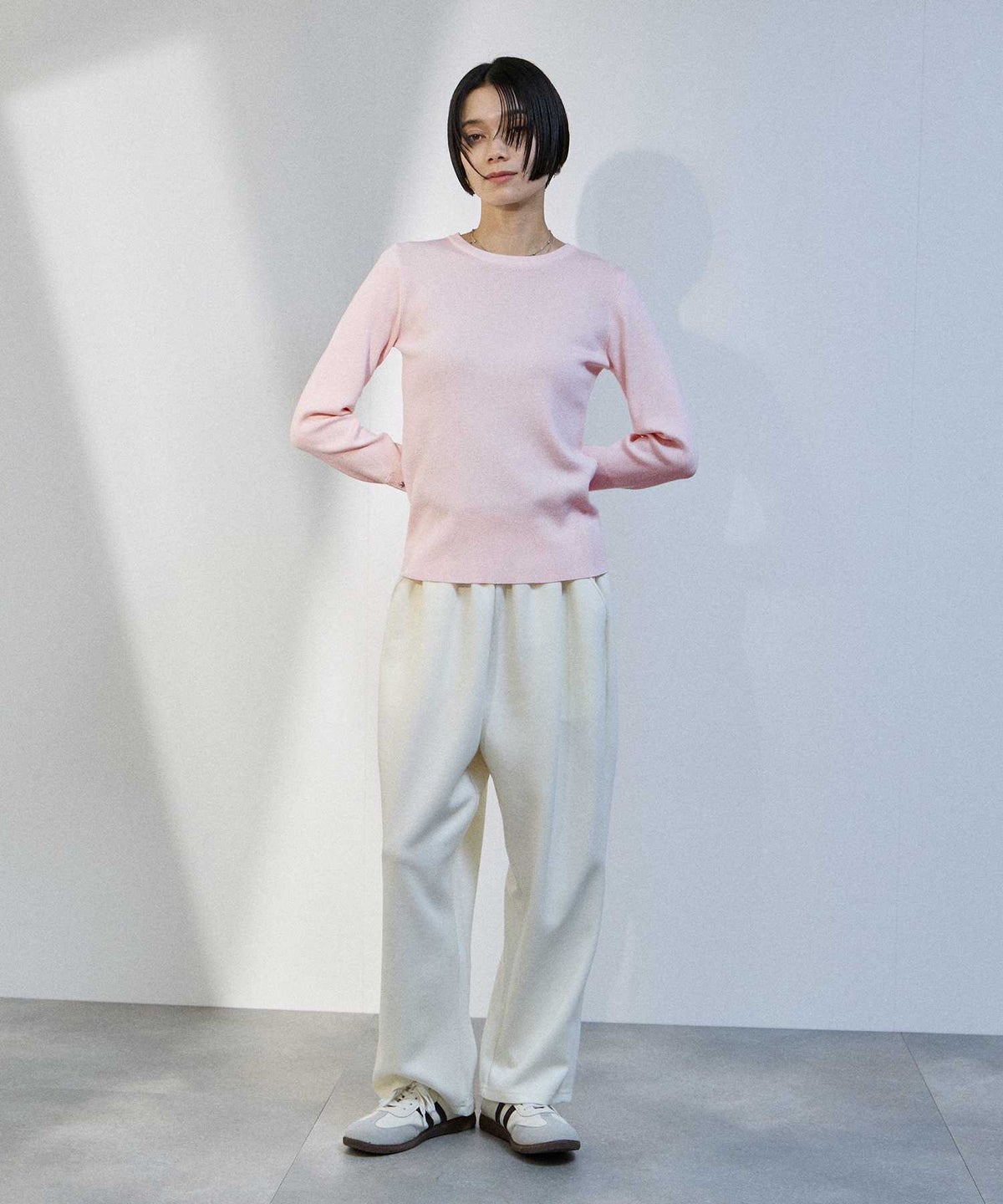 milli de l'air 袖口ボタンリブニットプルオーバー レディース