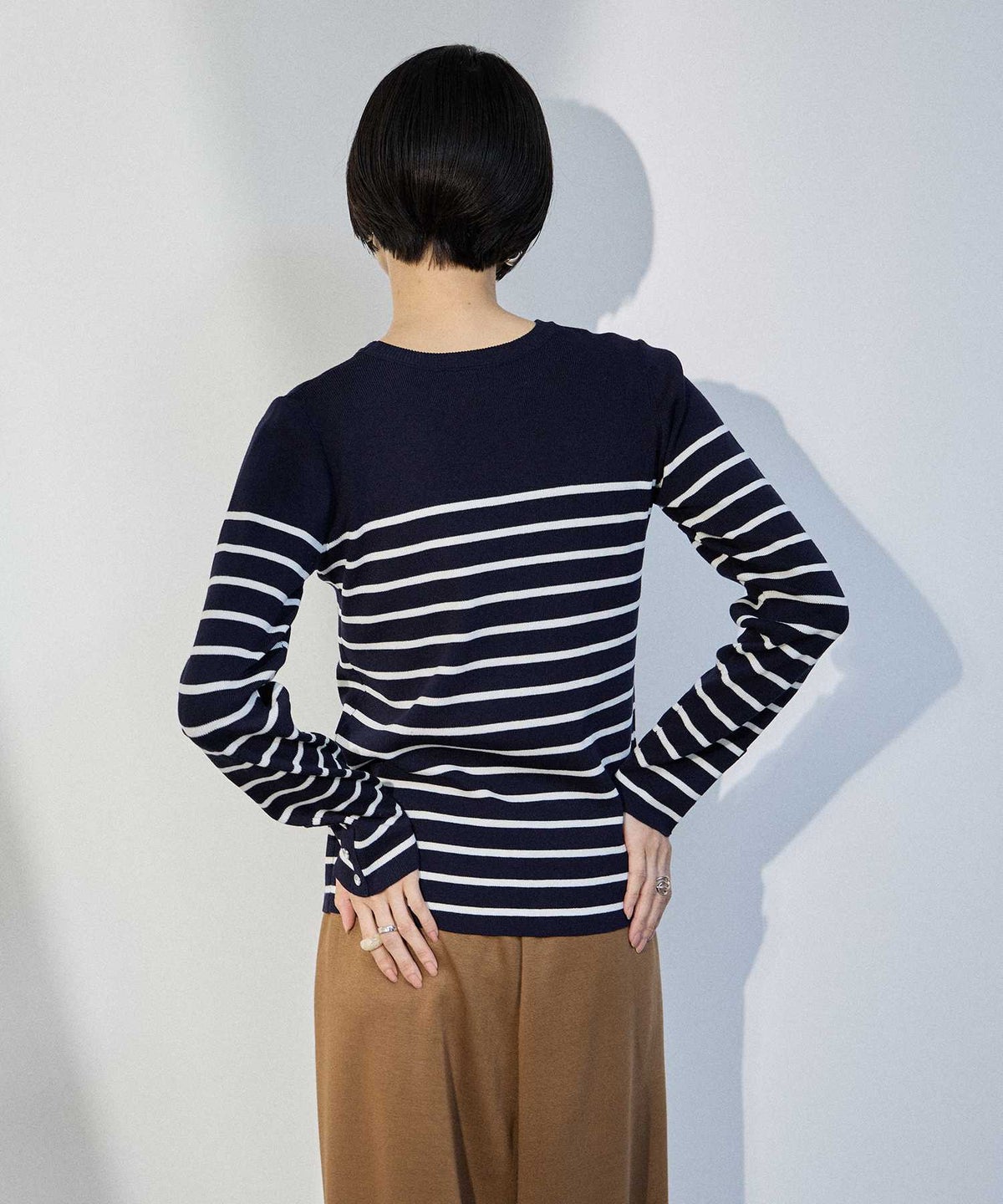 milli de l'air 袖口ボタンリブニットプルオーバー レディース