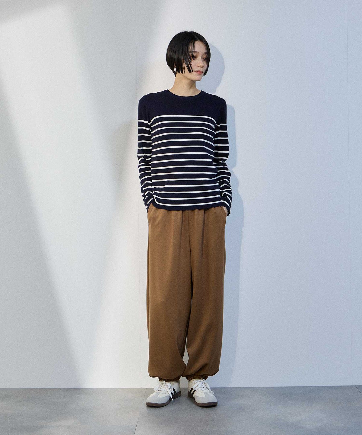 milli de l'air 袖口ボタンリブニットプルオーバー レディース