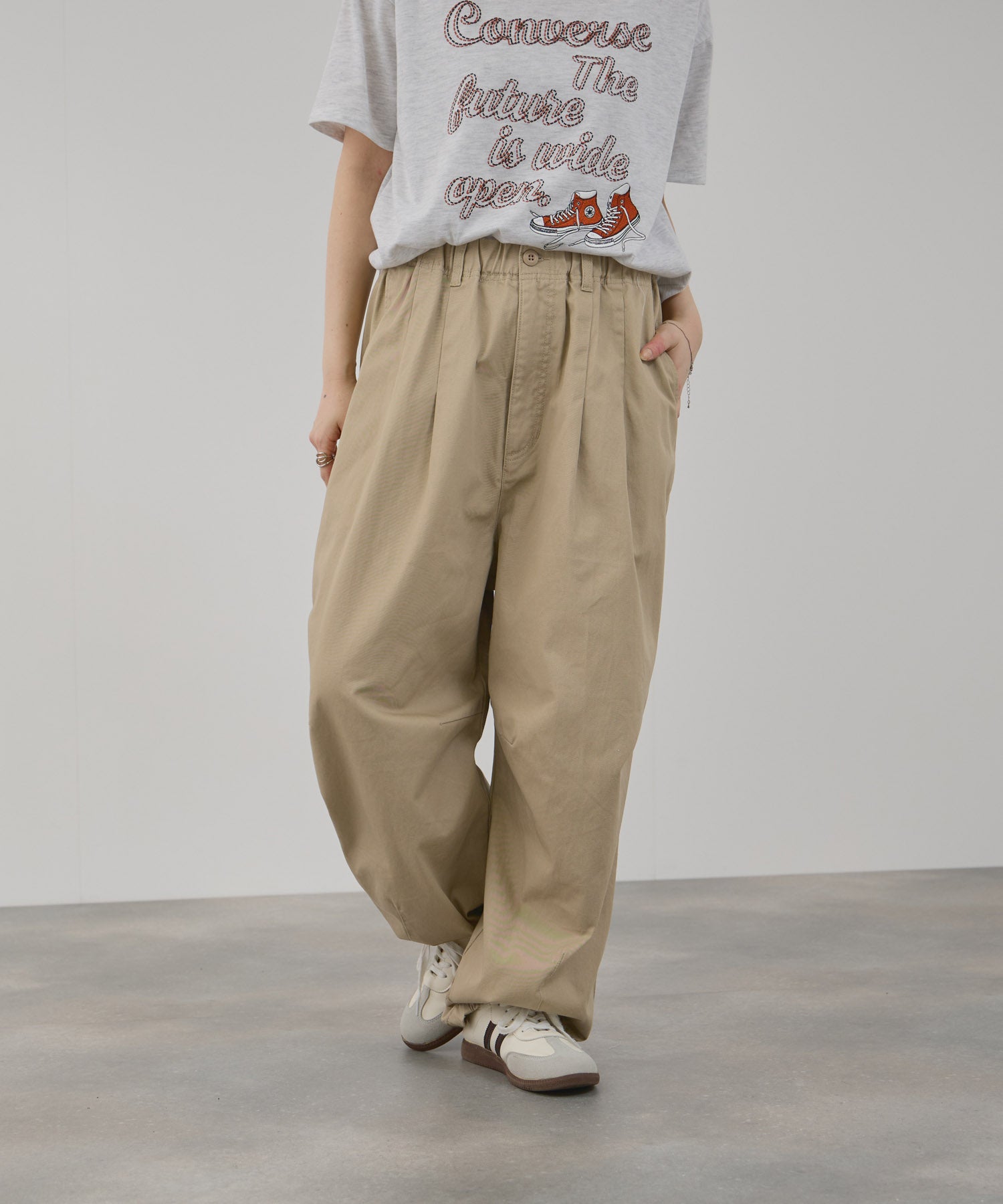 NAVY ワイドタックチノパンツ レディース