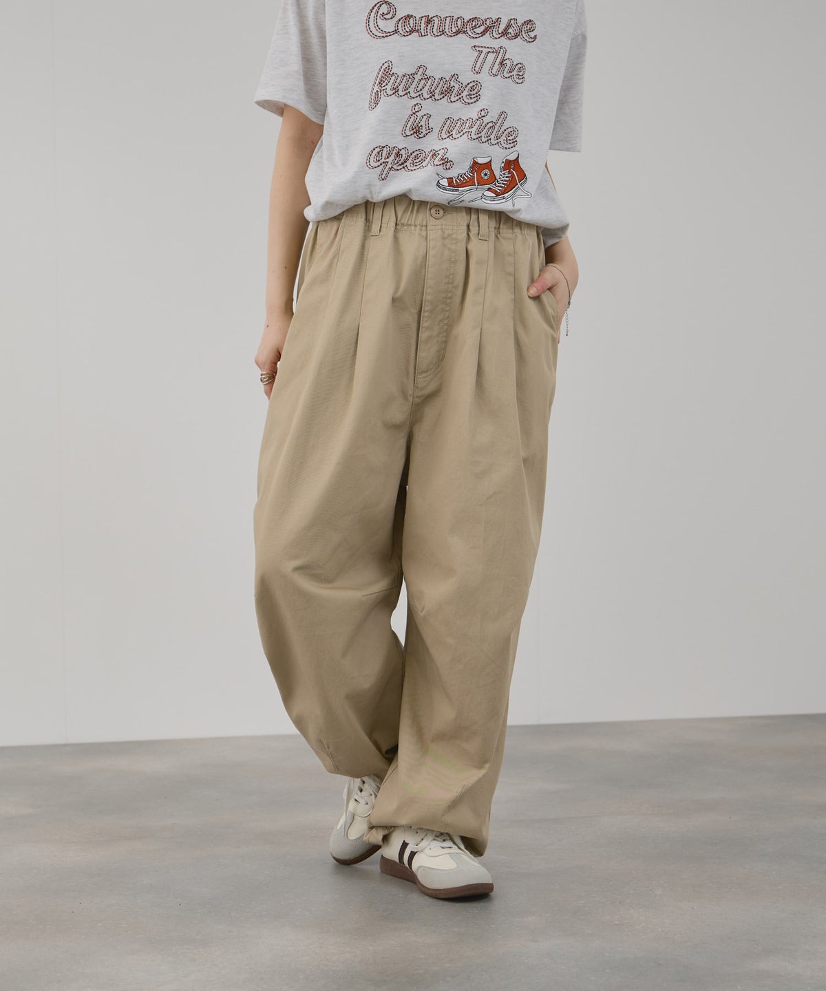 NAVY ワイドタックチノパンツ レディース