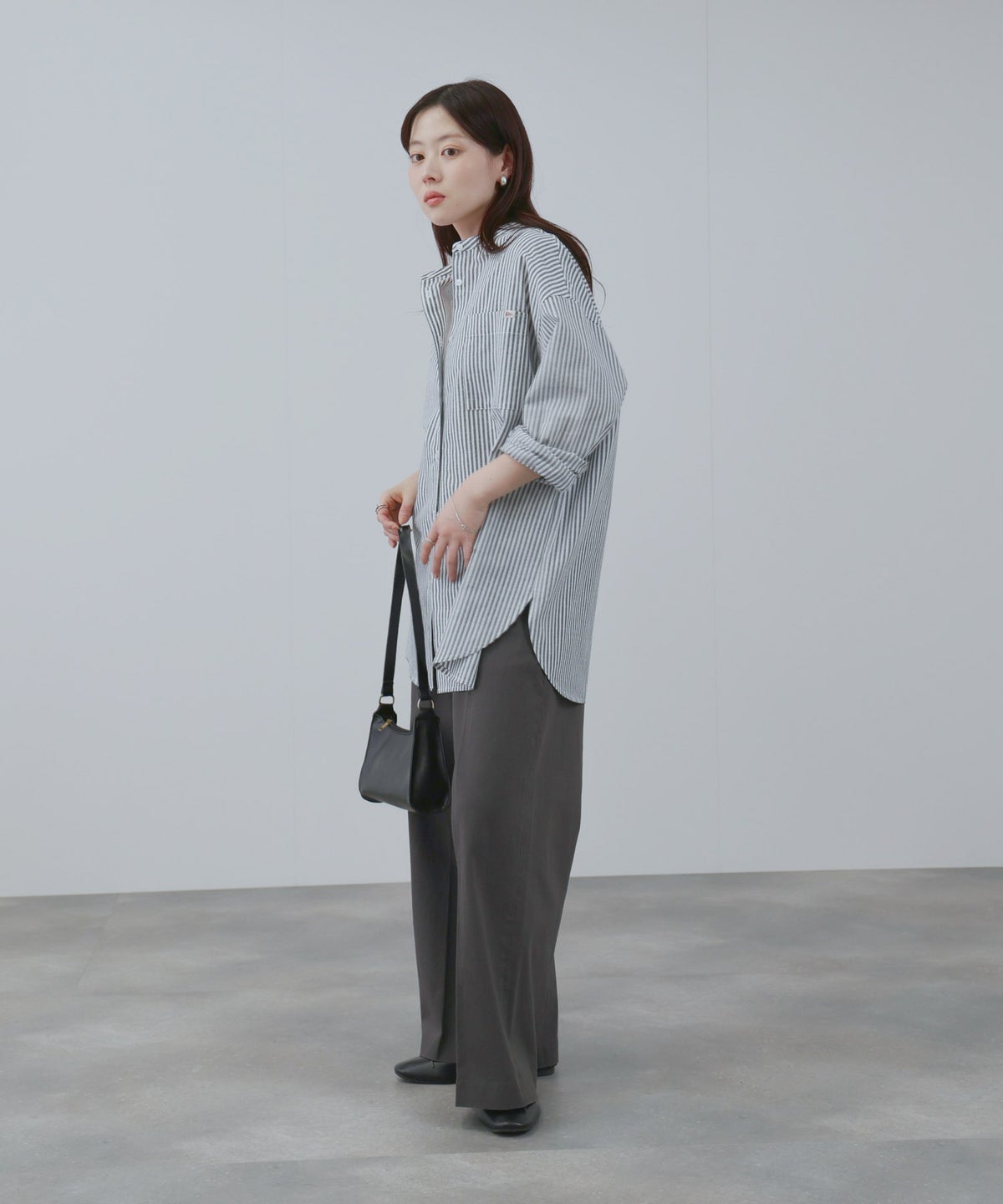 NAVY リネンブレンド バンドカラールーズシャツ レディース