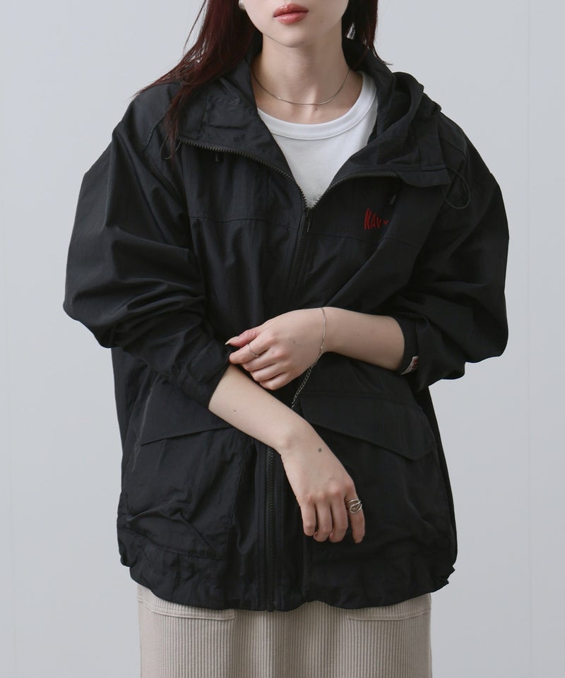 NAVY ワンポイント刺繍 ナイロン ビッグシルエット ZIPフーディブルゾン レディース商品画像-10