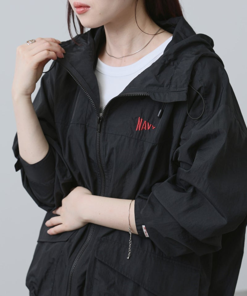 NAVY ワンポイント刺繍 ナイロン ビッグシルエット ZIPフーディブルゾン レディース商品画像-13