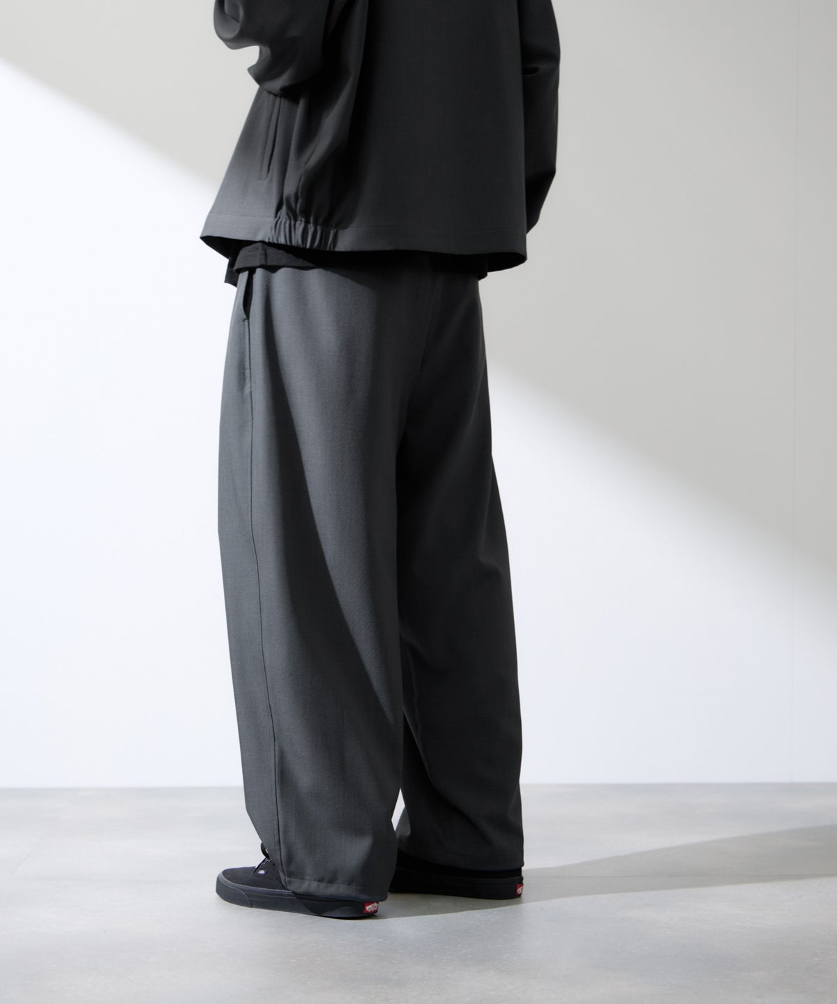 URBAN COLLECTION ポリトロ ワイドパンツ メンズ