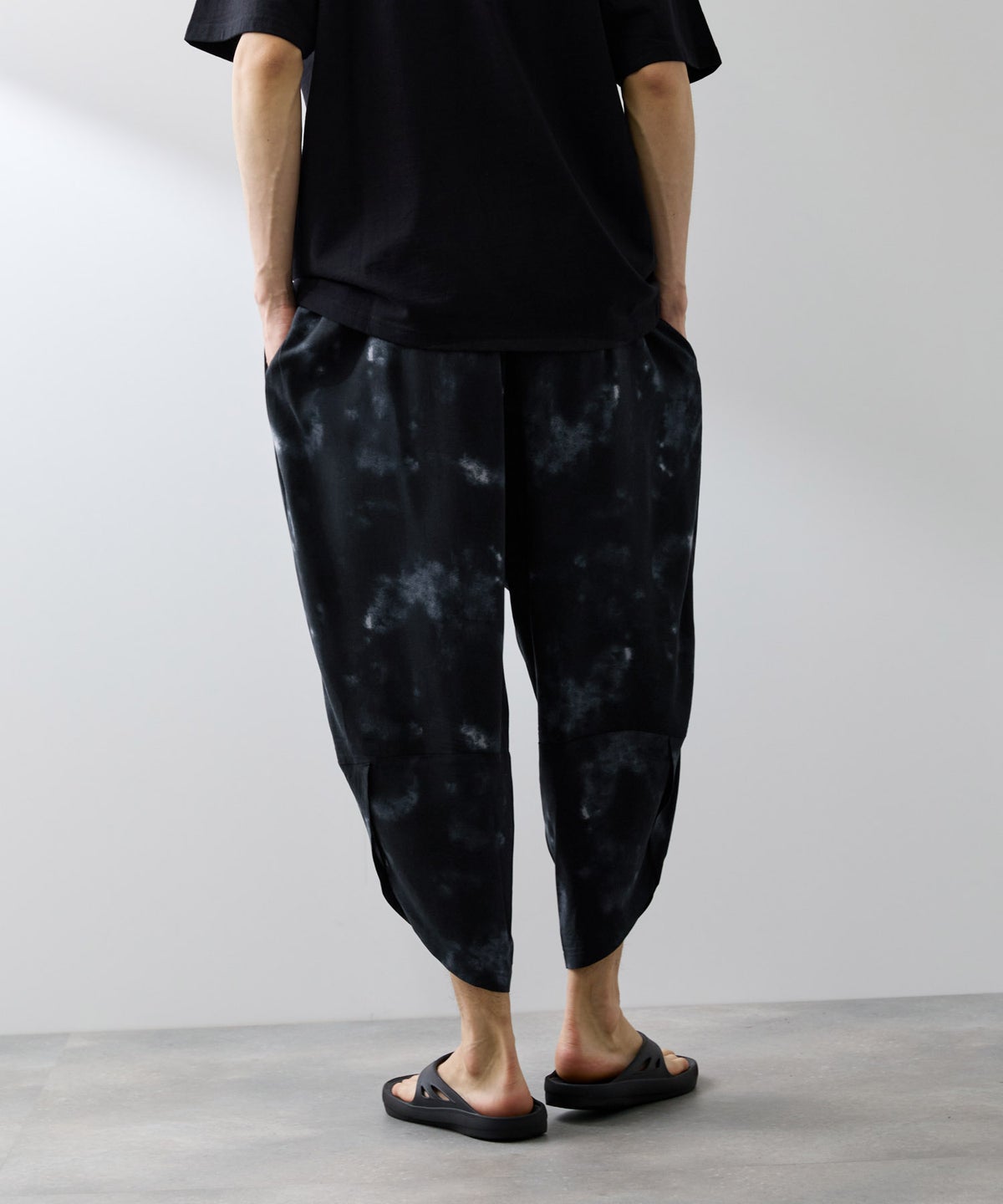 NAVY SARARI レーヨンバルーンパンツ 柄 メンズ