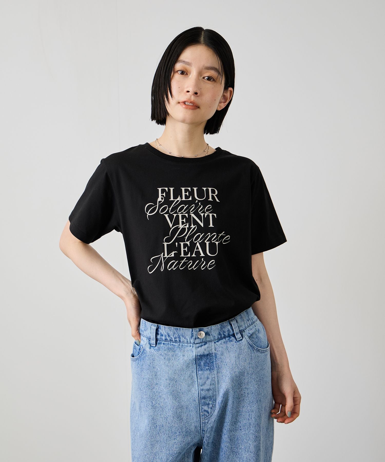 Idnes FLEUR ロゴTシャツ レディース