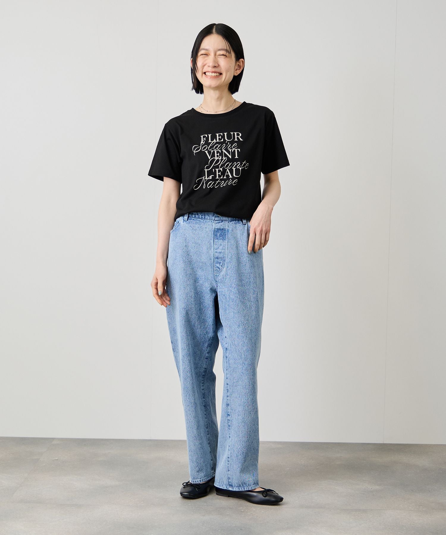 Idnes FLEUR ロゴTシャツ レディース