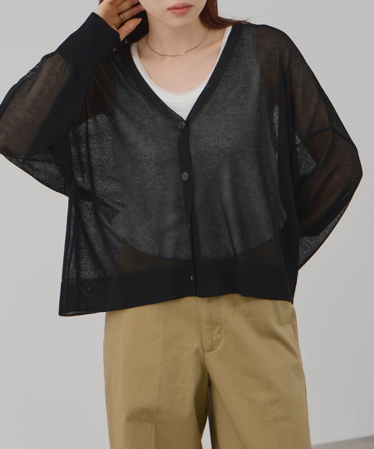 Free Nature 光沢シアーVネックショートカーディガン レディース