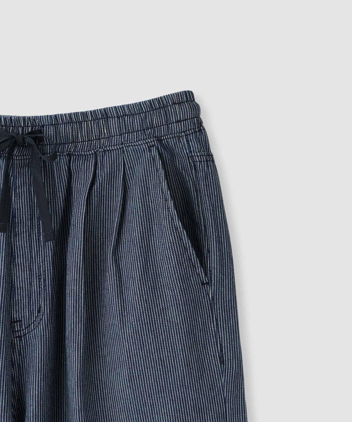 NAVY 毎日はきたくなるデニム「マイデニ」 シャンブレーダブルタックワイドパンツ レディース