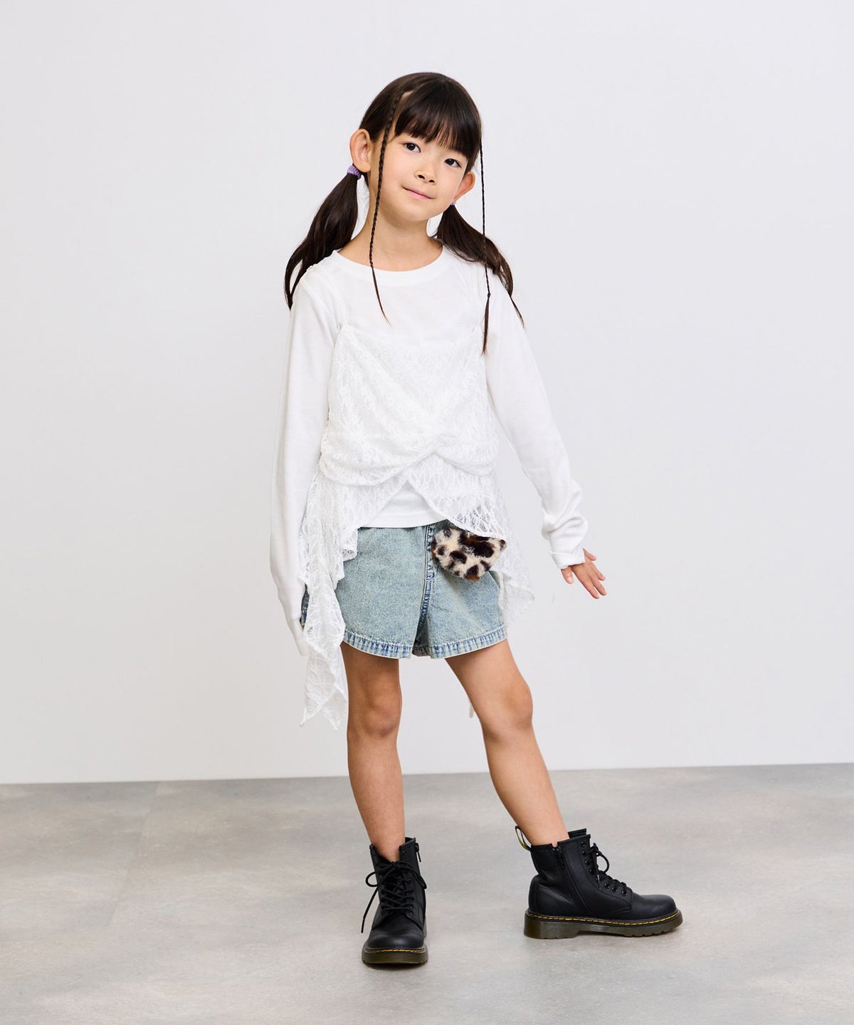 RICH MIX ケミカル加工 コットンデニムショートパンツ ハートチャーム付き キッズ