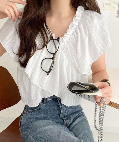 Classical Elf 大人ガーリーに見せる。2wayオフショルフリルデザインシアーブラウス商品画像-6