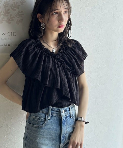 Classical Elf 大人ガーリーに見せる。2wayオフショルフリルデザインシアーブラウス商品画像-22
