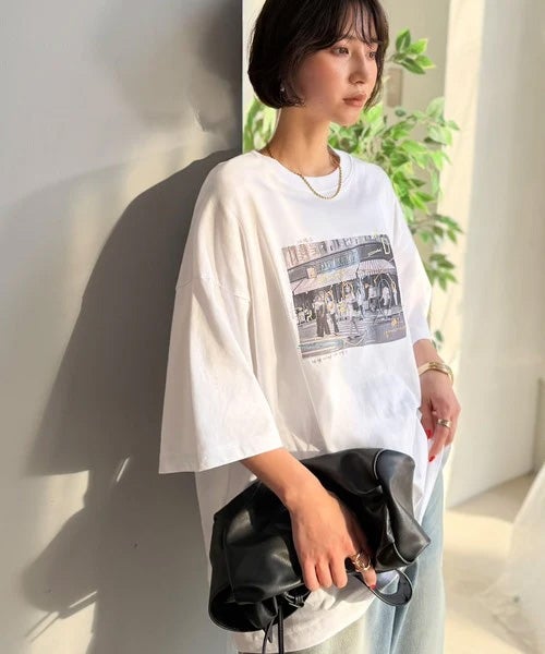 Classical Elf 《JaVaジャバコラボ》【接触冷感機能付き】ラフな一枚に物語を。海外フォト刺繍オーバーサイズTEE(半袖)商品画像-9