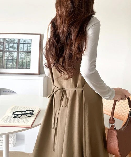 Classical Elf【UVカット・防シワ・吸水速乾・接触冷感機能付き】優しく揺れる、大人の抜け感。配色ステッチフロントタックショルダーストラップリボン付ロングワンピース商品画像-24