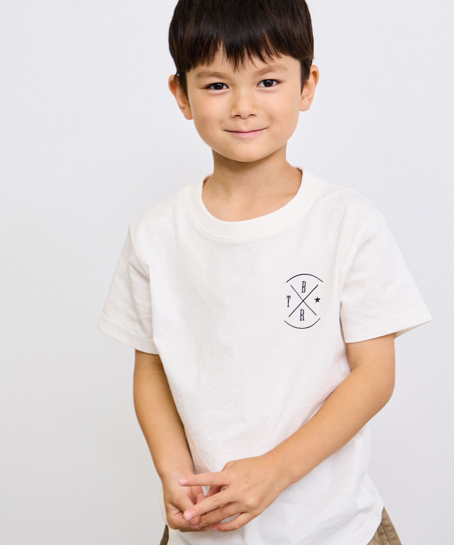 T-GRAPHICS ストリートグラフィック ロゴプリント半袖Tシャツ キッズ