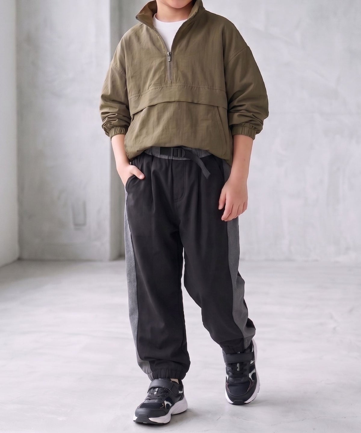 NAVY SARARI 冷感ジョガーパンツ 切替デザイン キッズ