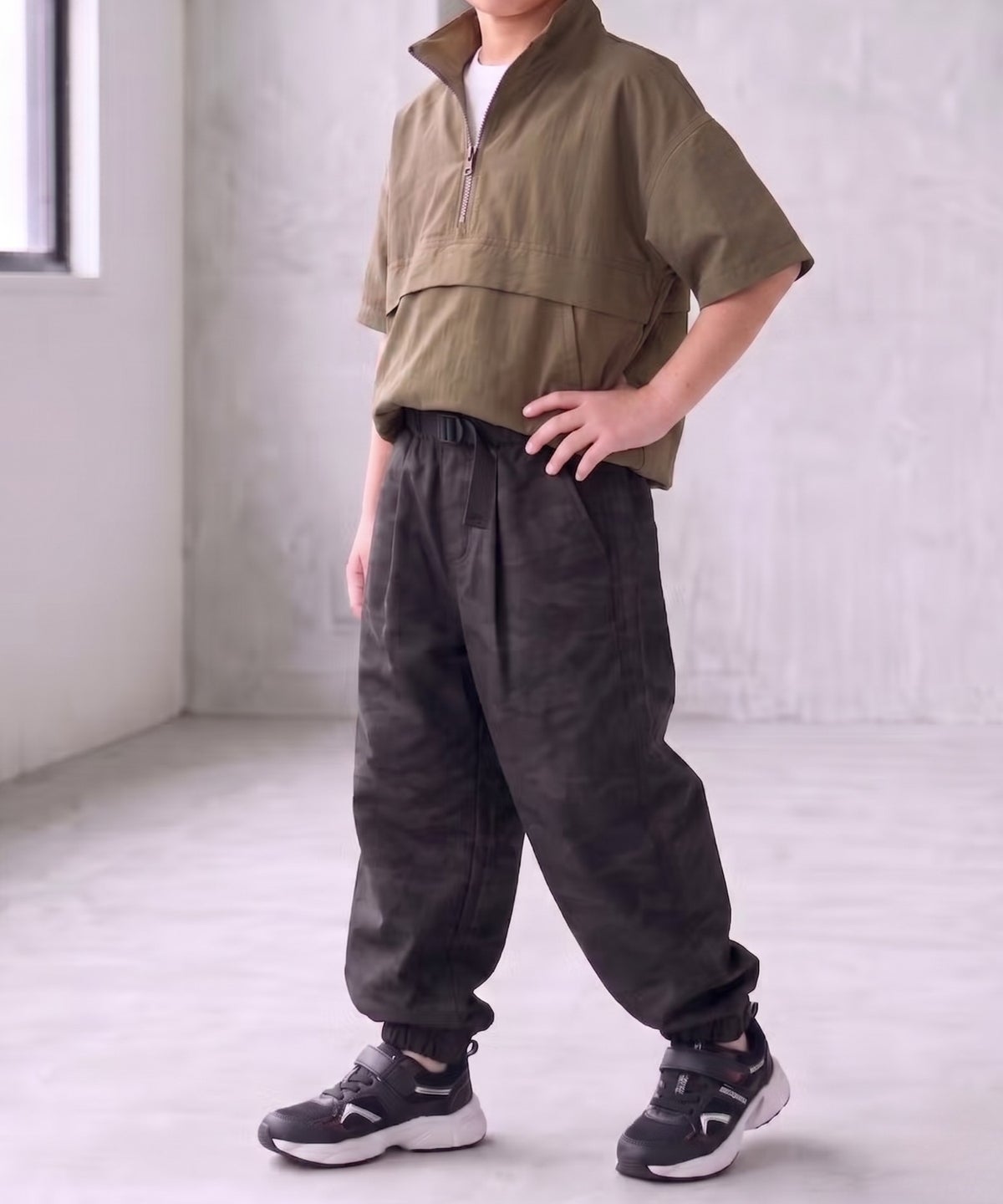 NAVY SARARI 冷感ジョガーパンツ 切替デザイン キッズ