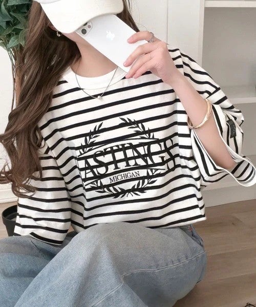 Classical Elf 《JaVaジャバコラボ》スタイリングに“雰囲気”を足す。綿100％オーバーサイズ古着デザイン風刺繍Tシャツ（半袖）商品画像-1