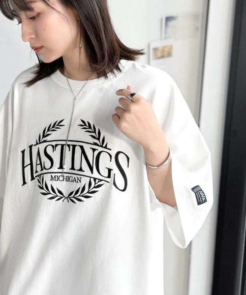 Classical Elf 《JaVaジャバコラボ》スタイリングに“雰囲気”を足す。綿100％オーバーサイズ古着デザイン風刺繍Tシャツ（半袖）商品画像-8