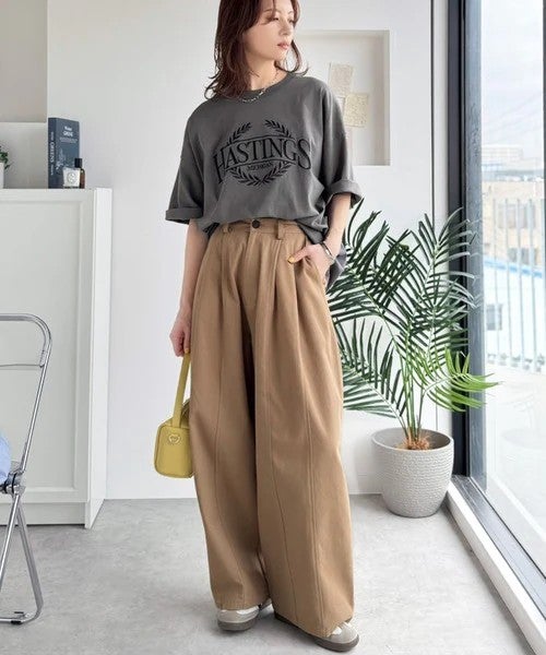 Classical Elf 《JaVaジャバコラボ》スタイリングに“雰囲気”を足す。綿100%オーバーサイズ古着デザイン風刺繍Tシャツ(半袖)商品画像-22