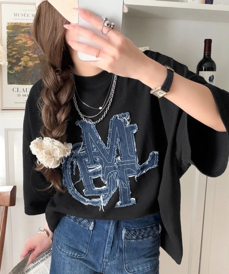 Classical Elf 【mily bilet】いつものカジュアルに、遊びをひとさじ。デニムフリンジワッペン使いコットン100%オーバーサイズTシャツ（半袖）商品画像-2