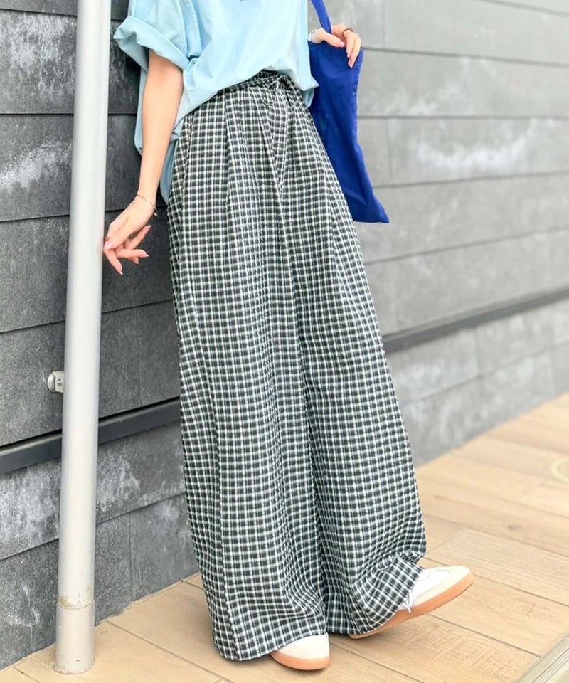 Classical Elf 履くだけでお洒落見え。涼しげ素材で魅せる。サッカーチェックタックワイドパンツ商品画像-16