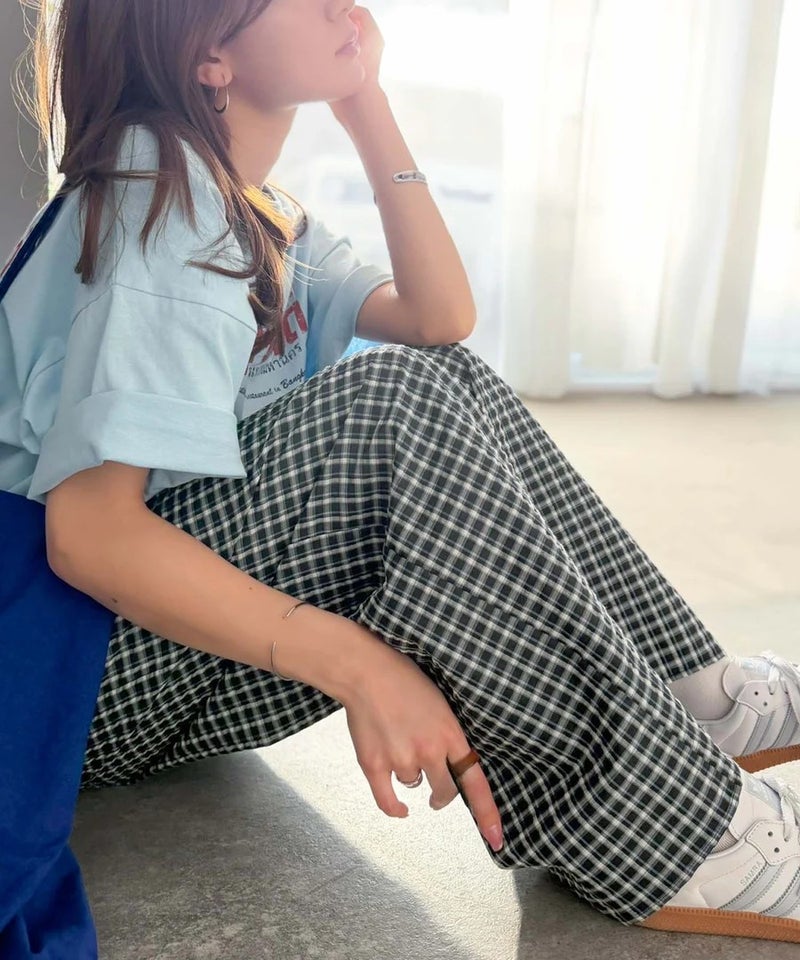 Classical Elf 履くだけでお洒落見え。涼しげ素材で魅せる。サッカーチェックタックワイドパンツ商品画像-18