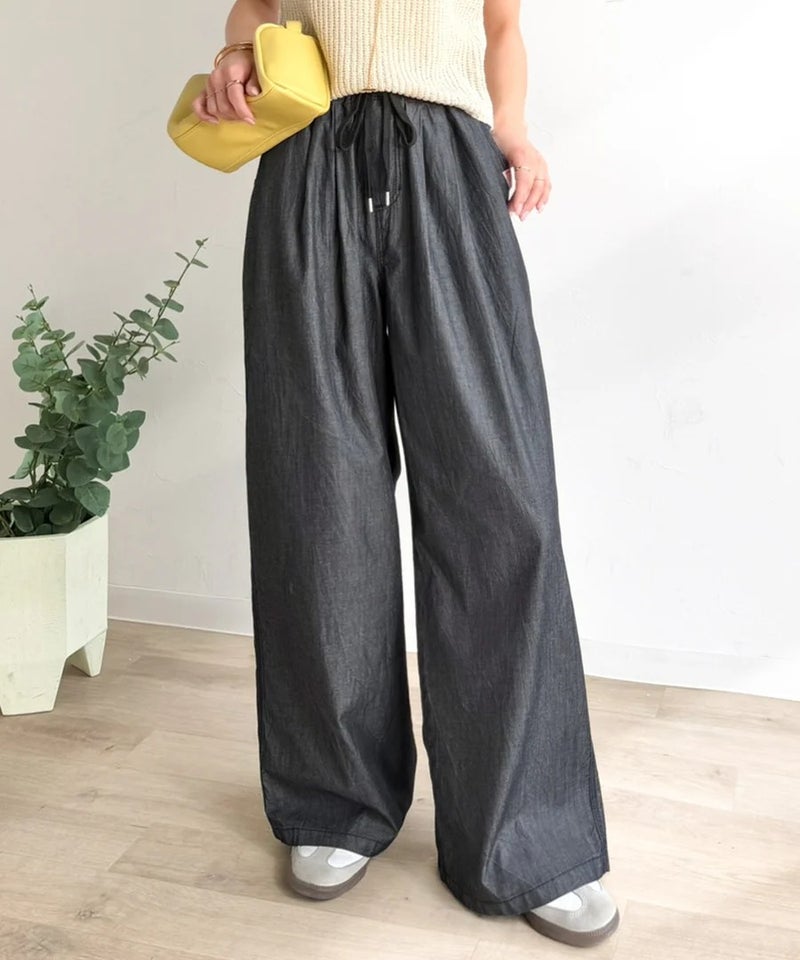 Classical Elf 《JaVa ジャバコラボ》まるで呼吸するような軽やかさ。綿100%シワ加工デニム2タックイージーパンツ商品画像-6