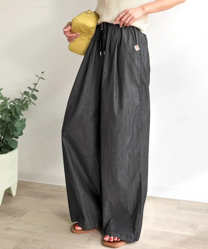 Classical Elf 《JaVa ジャバコラボ》まるで呼吸するような軽やかさ。綿100%シワ加工デニム2タックイージーパンツ商品画像-11