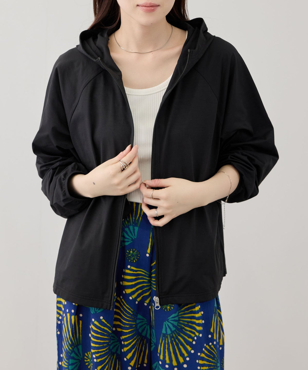 [期間限定価格]NAVY SARARI 天竺UVカットパーカー レディース