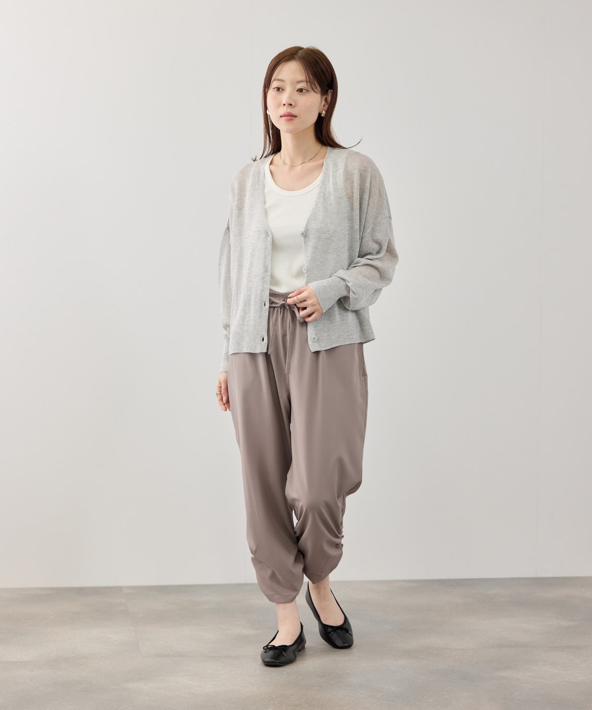 ストレッチ裾シャーリングクロップドパンツ レディース