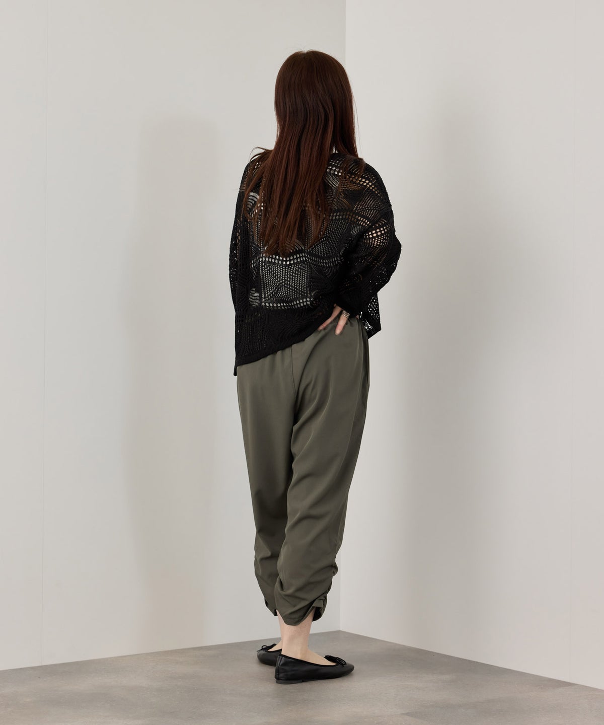 ストレッチ裾シャーリングクロップドパンツ レディース