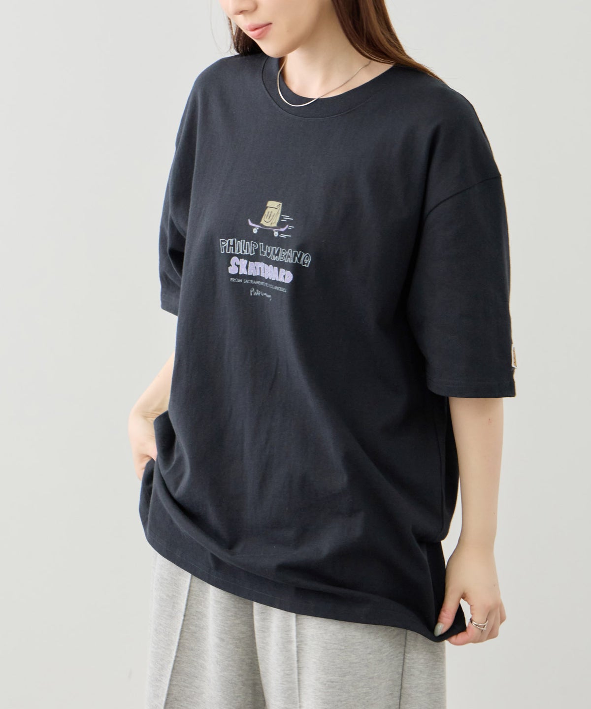Philip Lumbang レギュラーシルエット グラフィックプリント 半袖Tシャツ メンズ メール便 対応商品