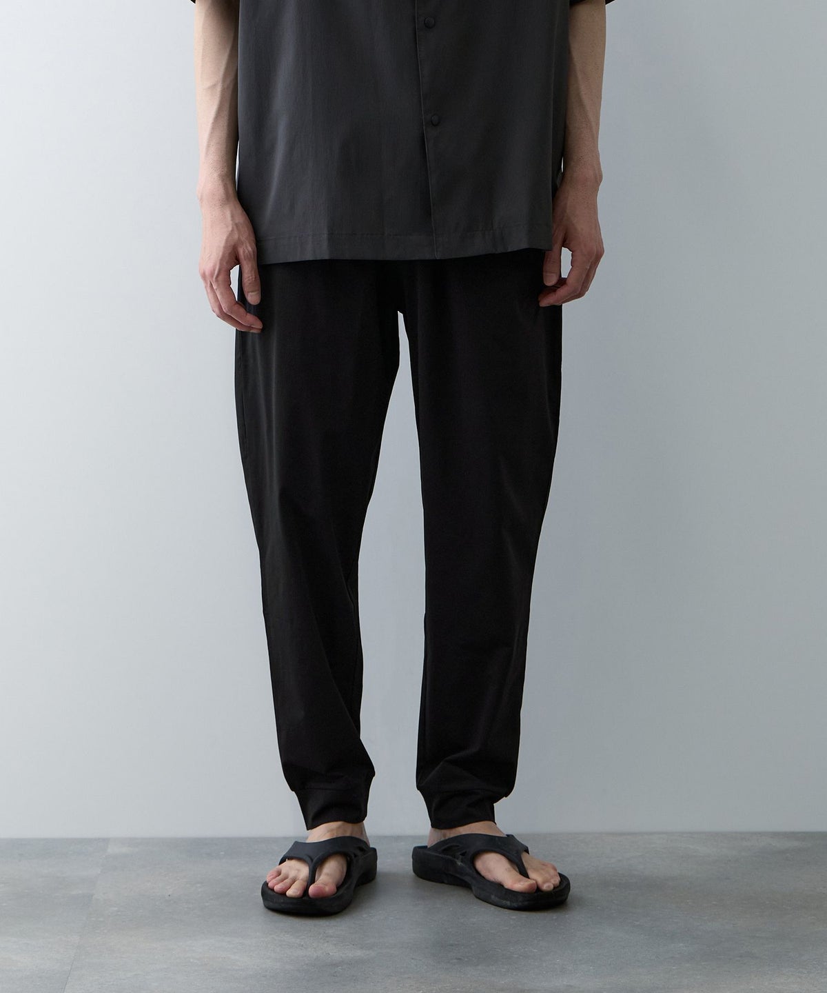 Real Standard マイラク エアージョガーパンツ メンズ