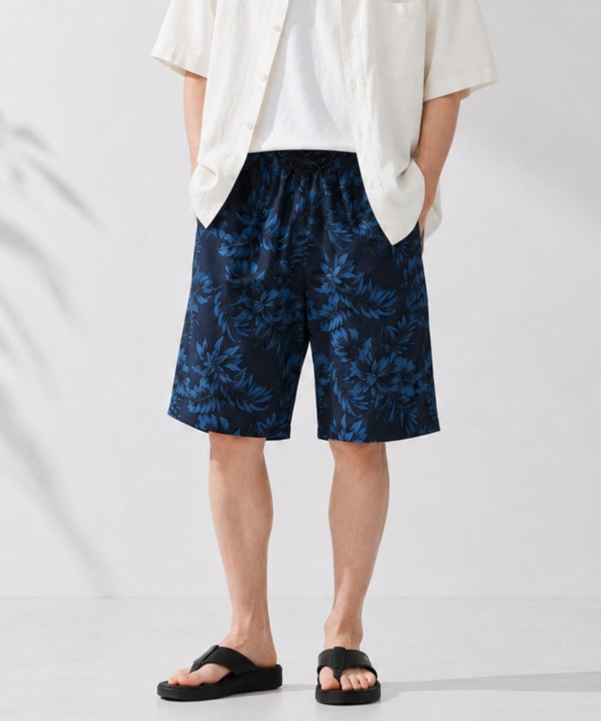 NAVY SARARI ハニカムメッシュ 総柄プリント ショートパンツ メンズ