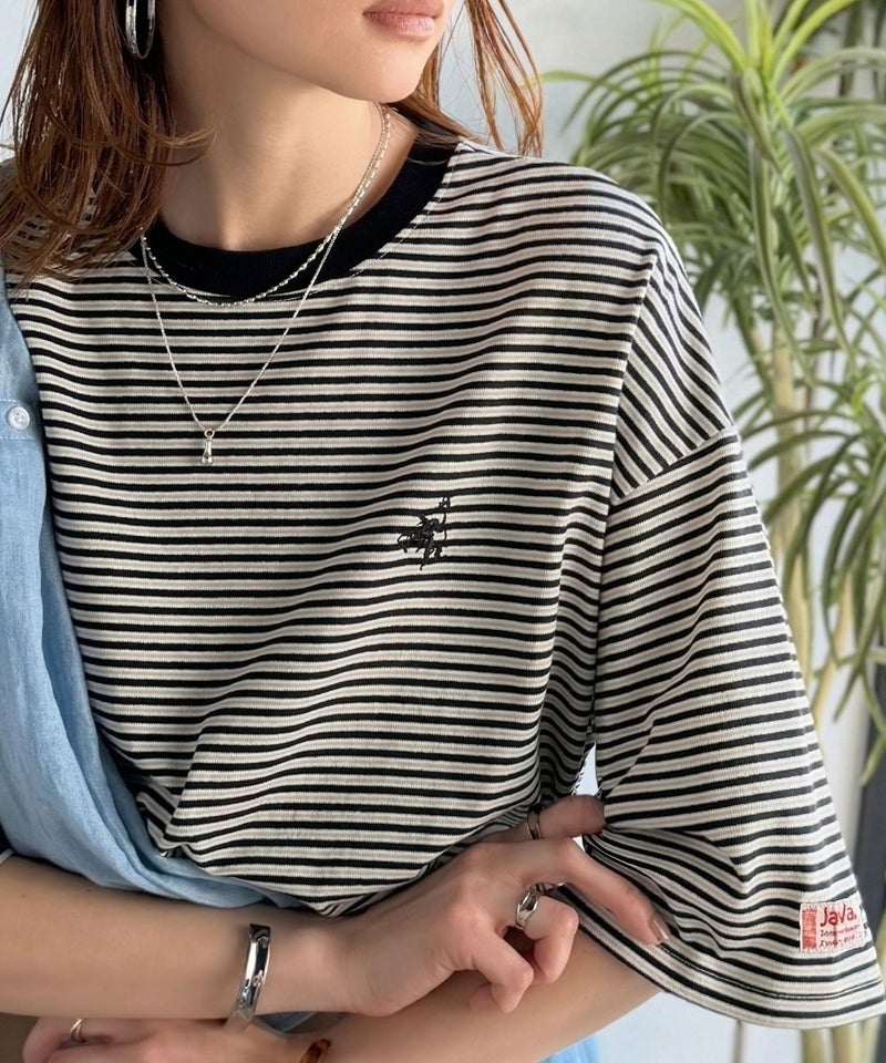 《JaVaジャバコラボ》着回し自在で日常に馴染む♪ 胸刺繍マルチボーダーアソートTシャツ商品画像-4