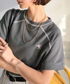垢抜け配色で大人の抜け感プラス。胸刺繍ラグラン配色ステッチミニ裏毛TEE商品サムネイル-1