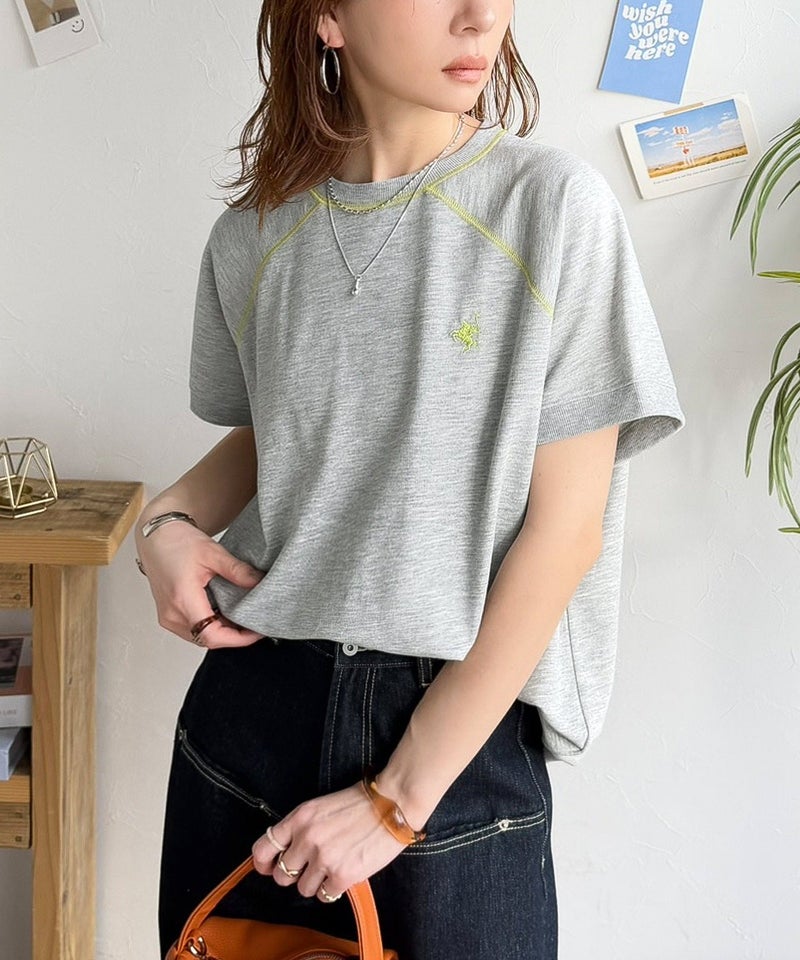 垢抜け配色で大人の抜け感プラス。胸刺繍ラグラン配色ステッチミニ裏毛TEE商品画像-9
