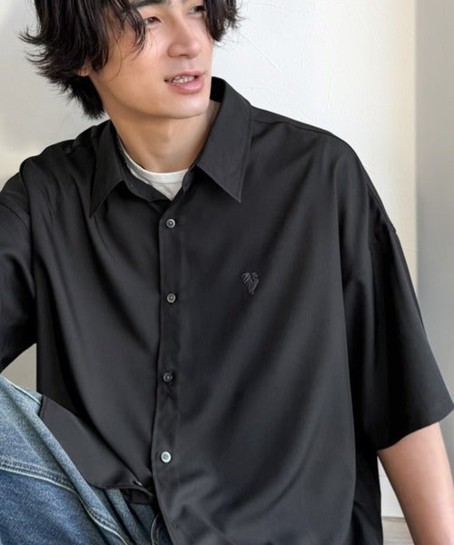 Classical Elf 《JaVaジャバコラボ》【接触冷感機能付き】触れた瞬間ひんやり心地よく、今どきな抜け感を演出。とろみドレープオーバーサイズシャツ 商品画像-17