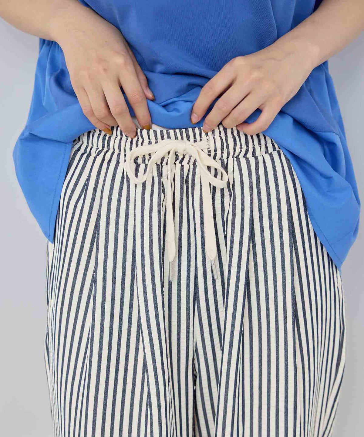  [期間限定価格]NAVY SARARI サッカーストライプイージーパンツ レディース
