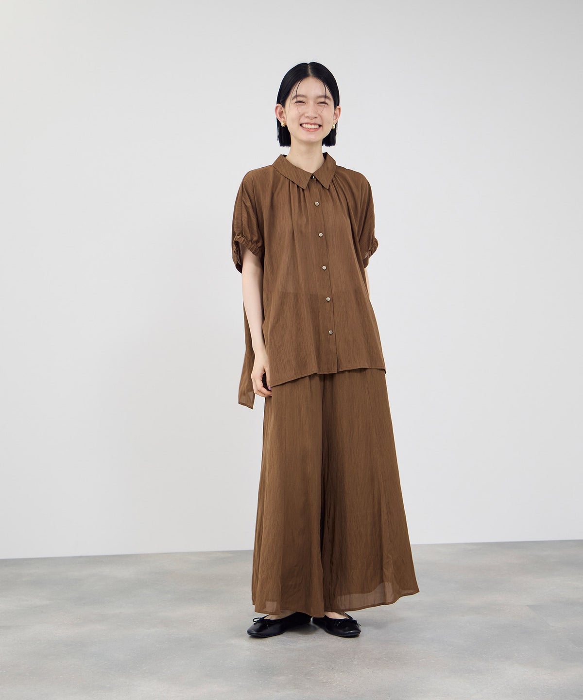 Idnes シアーギャザーワイドパンツ レディース