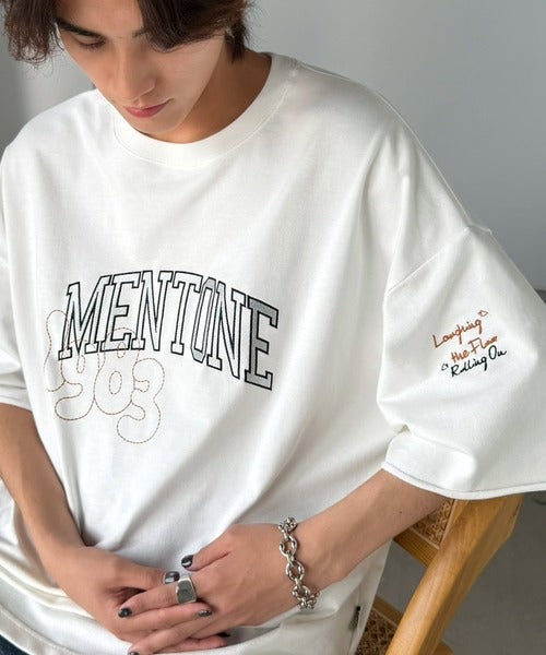 Classical Elf《JaVaジャバコラボ》【吸水速乾機能付き】Tシャツ派にこそ試してほしい!さらっと夏場も快適なカレッジロゴ 飛び刺繍 ミニ裏毛Tシャツ商品画像-5