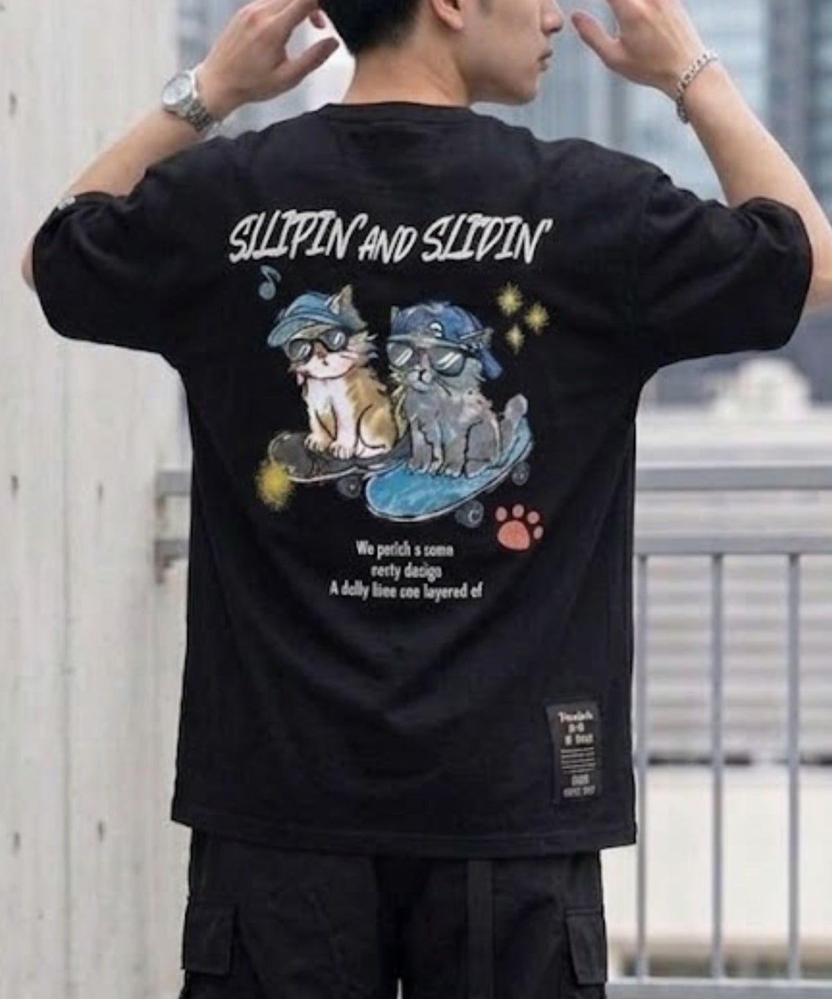 アニマル 発泡プリント半袖Tシャツ 猫スケボー メンズ メール便 対応商品