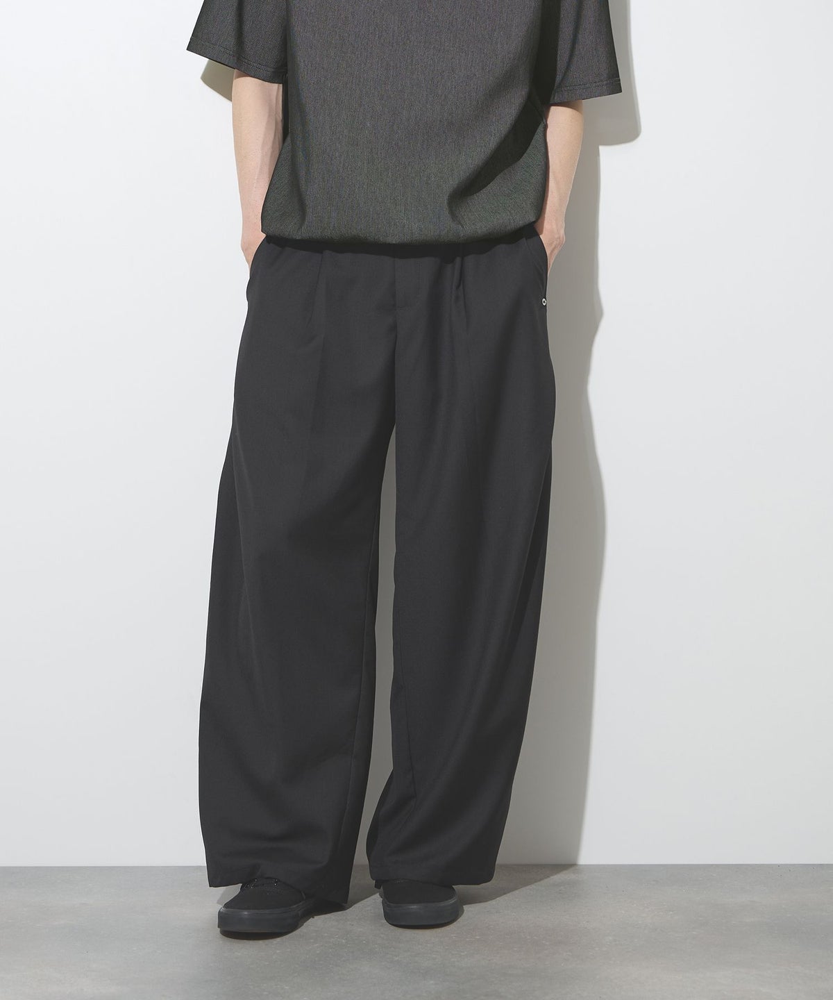 URBAN COLLECTION ツイルタックカーブスラックス メンズ